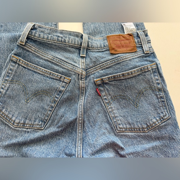 Levi’s Premium button fly jeans, 24x30, women’s, NWOT - Picture 9 of 16